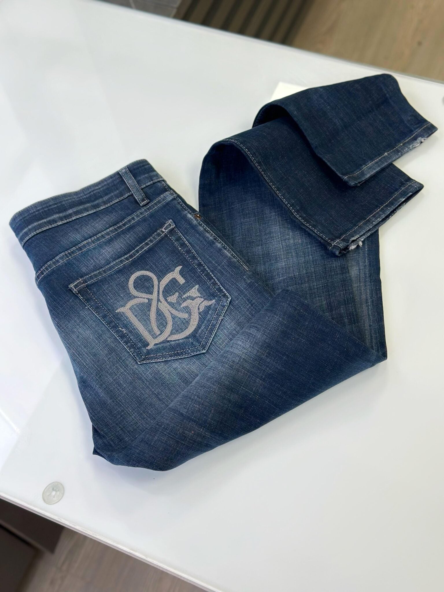 5-pocket denim jeans with DG logo