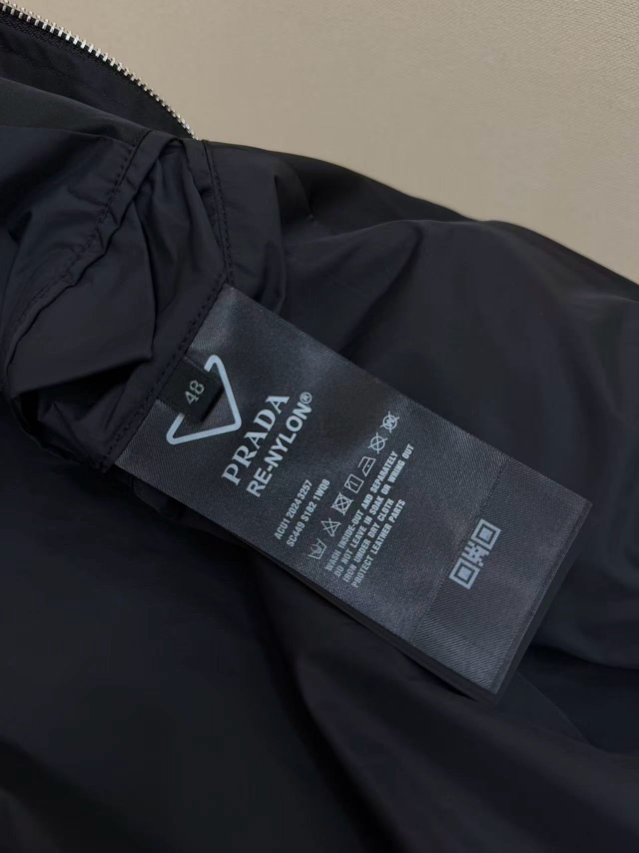 PRADA
Detachable-Collar Brand-Patch Regular-Fit Cotton-Blend Bomber Jacket