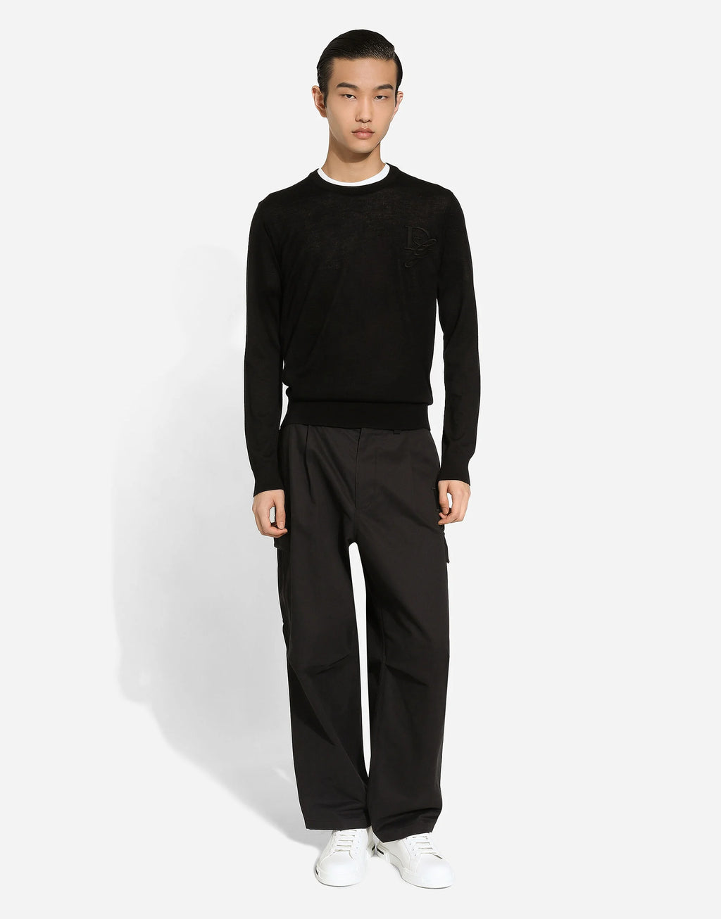 Dolce & Gabbana
Cashmere round-neck sweater with DG embroidery