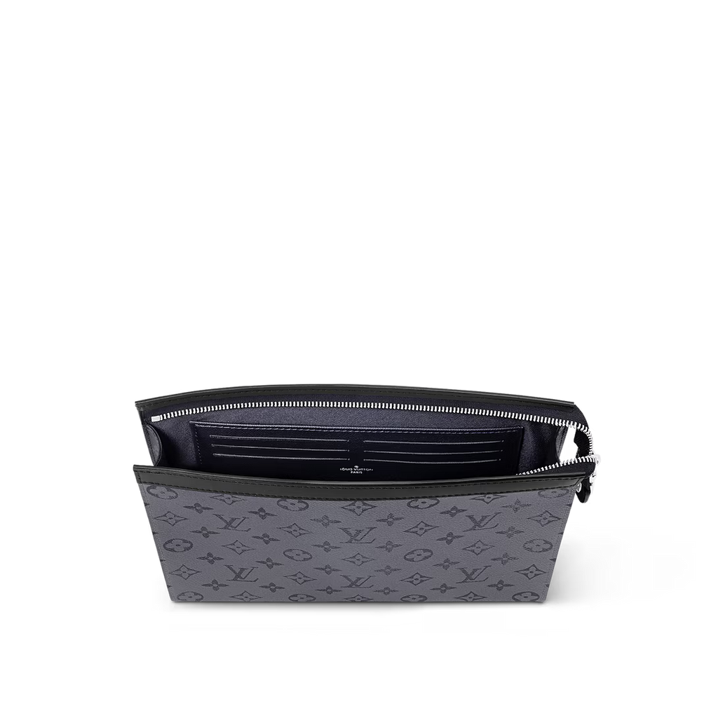 LV Pochette Voyage MM